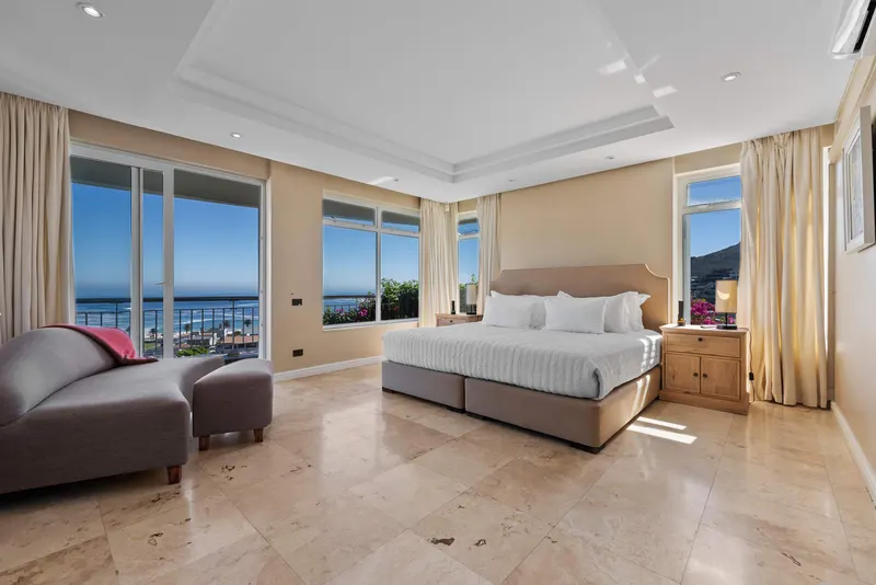Tree Villa in Camps Bay – photo 27