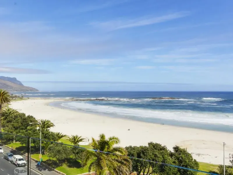 15 Views Penthouse in Camps Bay – photo 3