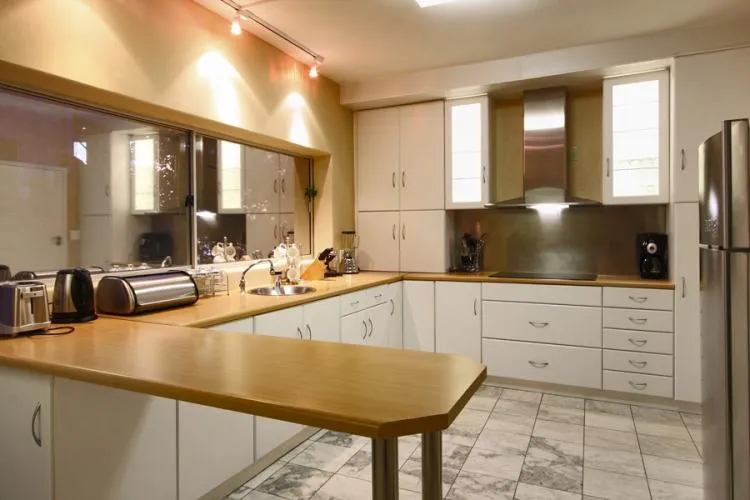 property_e1efe572-ac98-450b-99b6-5d690ebd4012_10