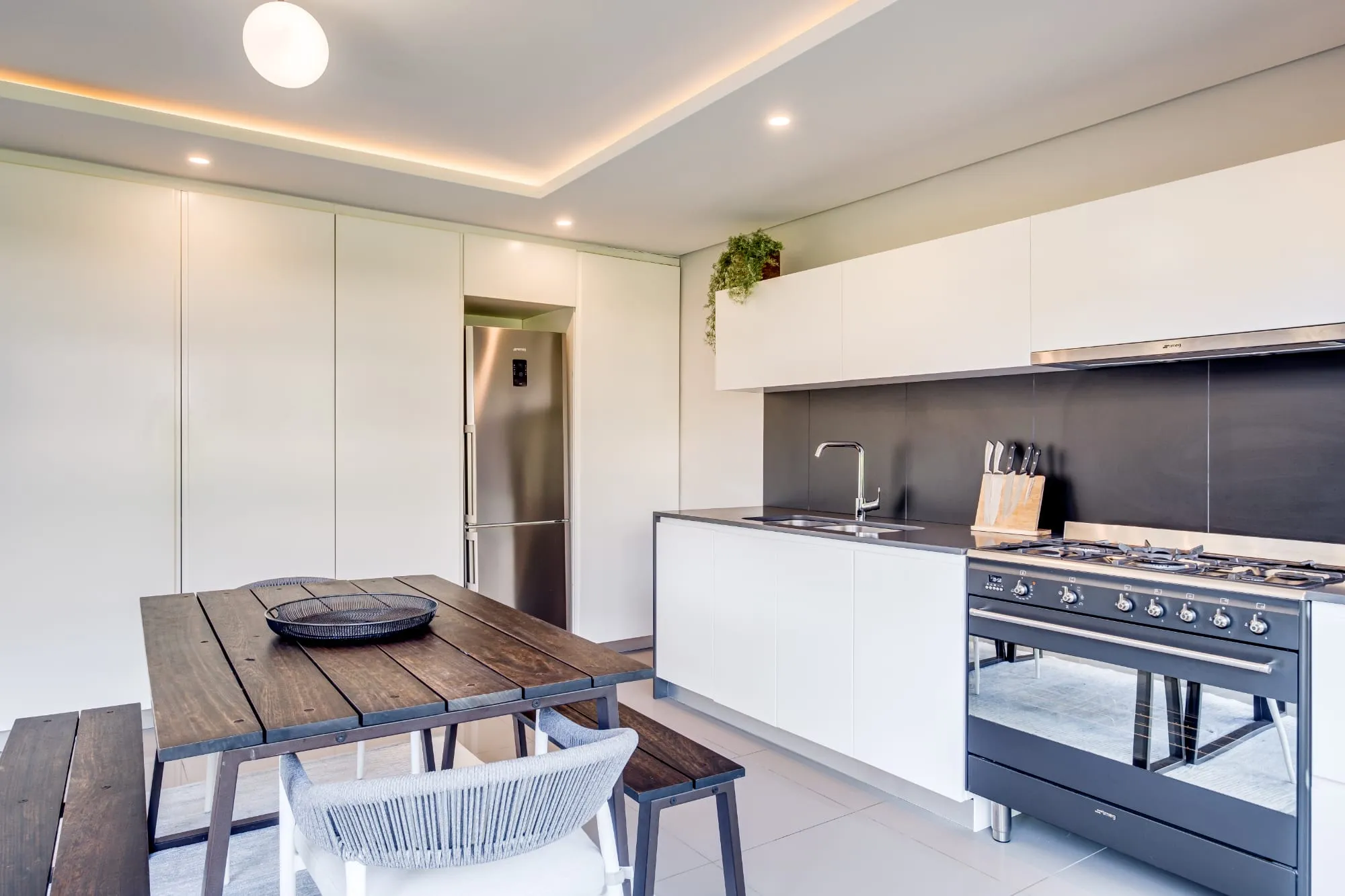 property_e2527b8b-ebb1-4d10-bf4c-1c3a5482cc12_17