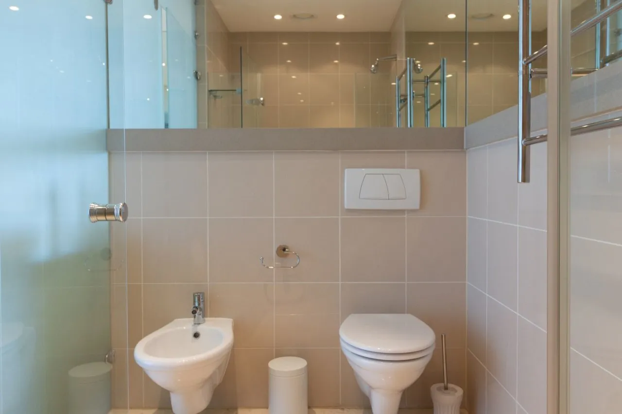 property_e3015b4e-3715-47b4-8433-eef6989d17d7_26