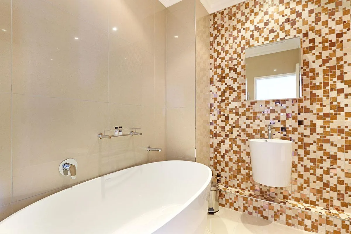 property_e321649d-22e8-4c36-a767-6ab9bc78fdef_9