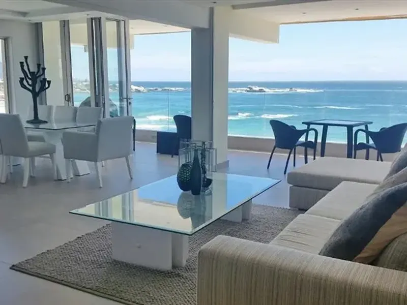 Clifton Beach Views in Clifton – photo 4