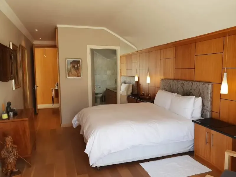 Second Beach Bungalow in Clifton – photo 12