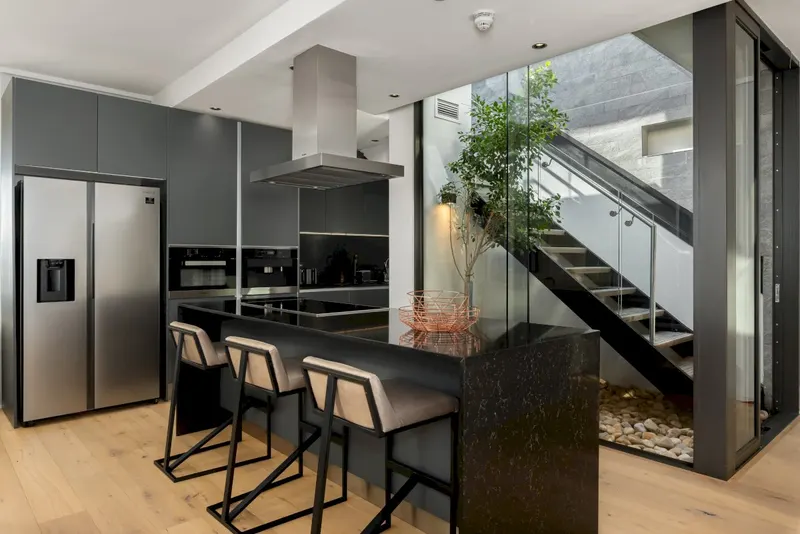 Sea Point Penthouse Retreat in Sea Point – photo 27