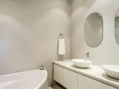 Aretzi Apartment in Bantry Bay – photo 6 thumbnail