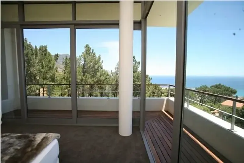 Dal Road Villa in Camps Bay – photo 8