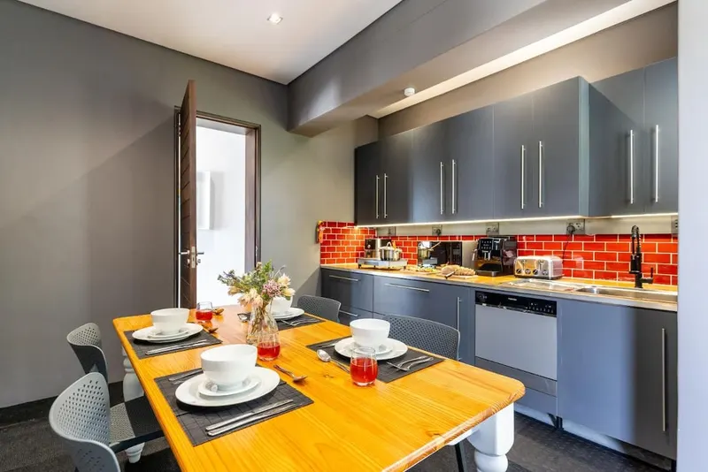 View Talay Apartment in Camps Bay – photo 13