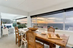 42 on Victoria - Camps Bay beach bungalow in Bakoven – photo 23 thumbnail