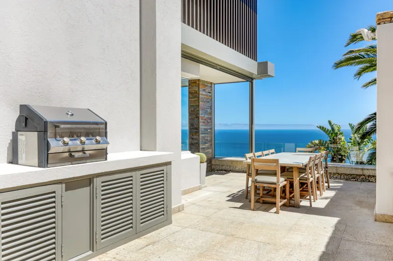 Medburn Luxury Villa in Camps Bay – photo 36