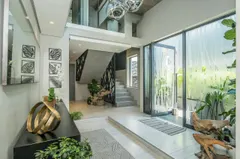 Joubert Oasis Villa in Green Point – photo 3 thumbnail