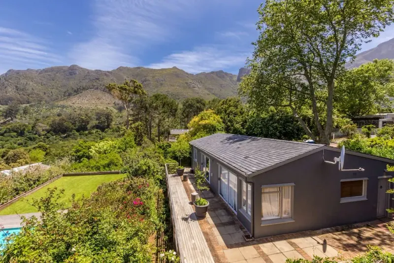 Villa Constantia in Bishopscourt – photo 53