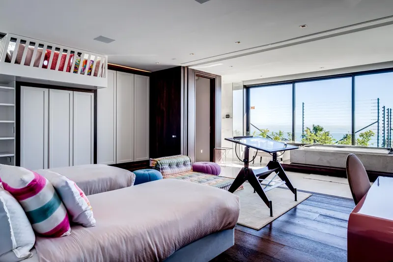 Eirian Villa in Fresnaye – photo 32