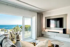 Sapphire Tide Suite in Camps Bay – photo 1 thumbnail
