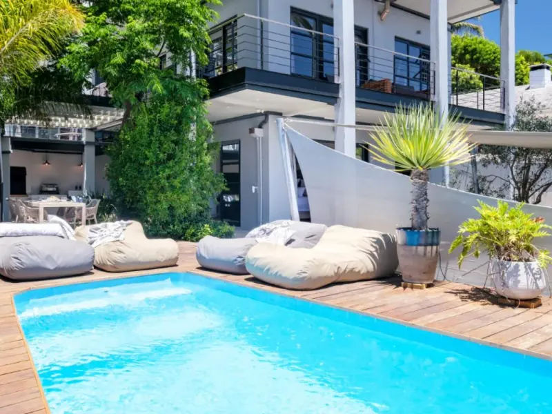 Central Drive Treasure in Camps Bay – photo 22