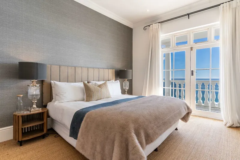 Chateau Camps in Camps Bay – photo 32