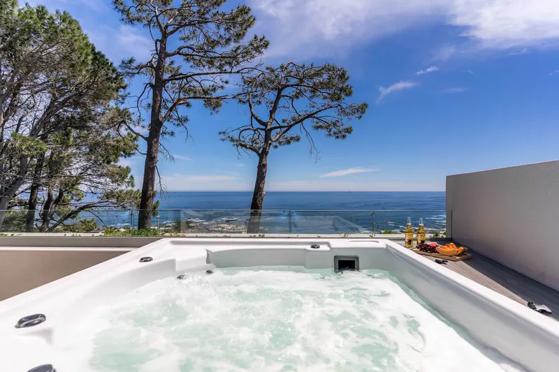Glass House in Camps Bay – photo 9