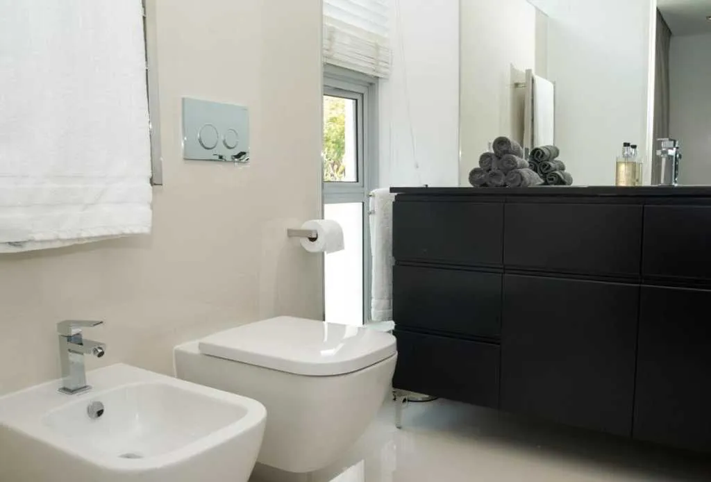 property_e6353b16-b828-48ee-a5d8-982c273f4d45_12