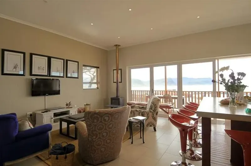 Grosvenor 8 Bedroom in Simon's Town – photo 10