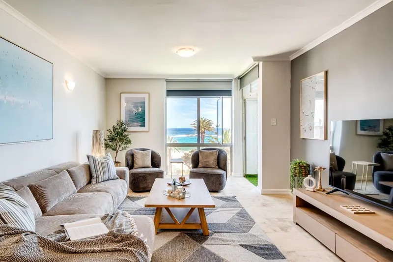 Palm Bay in Camps bay – photo 34