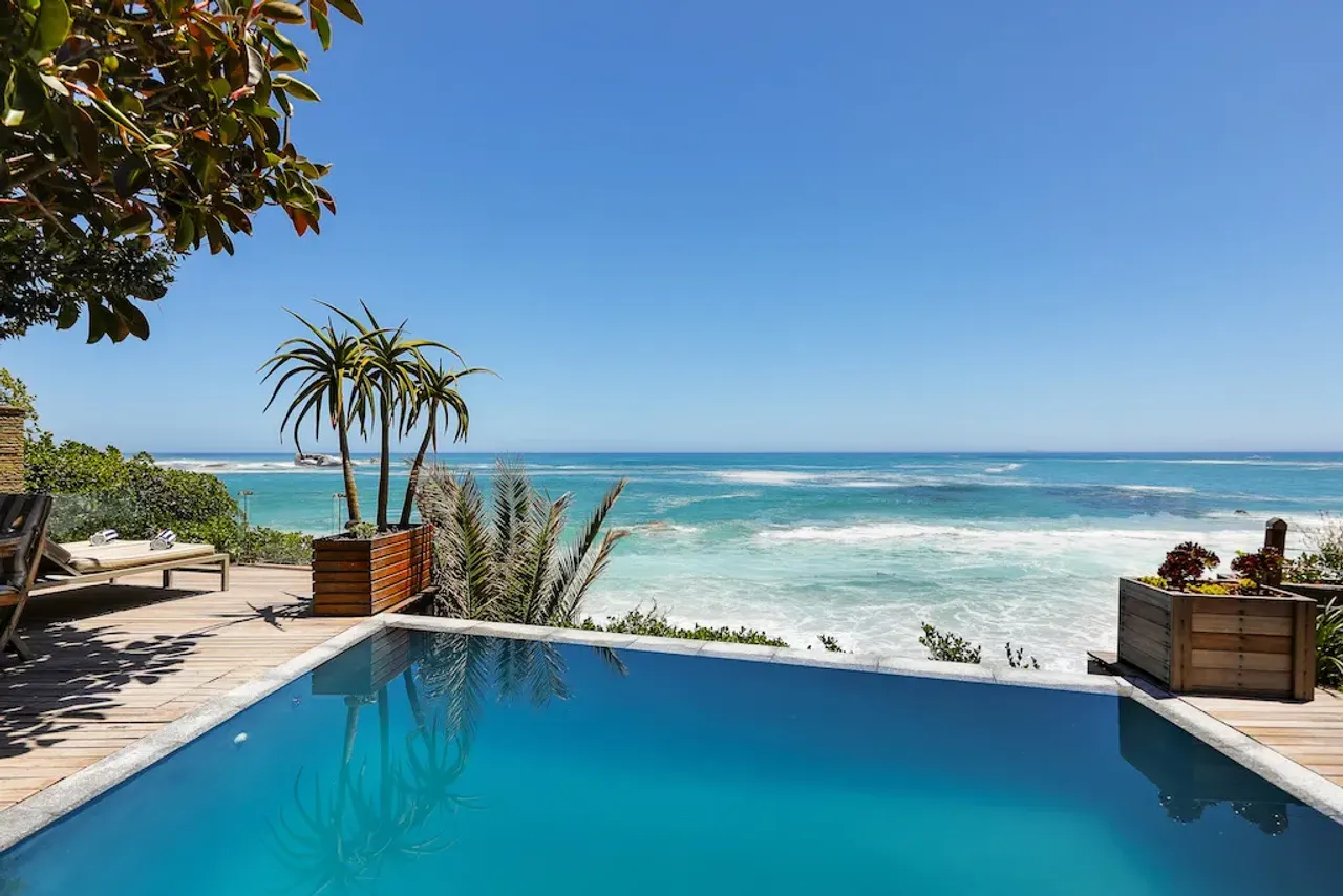 Second Beach Bungalow in Clifton