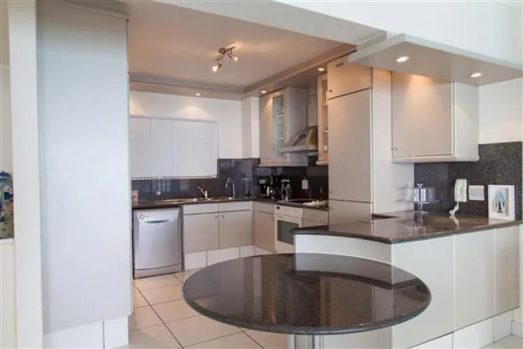 property_e7455209-5fe0-4320-918a-1f39c797bb4d_6