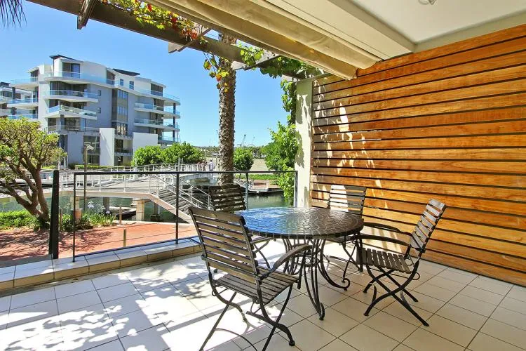 property_e7539674-d3d4-46aa-a003-adb3e0fd7407_8