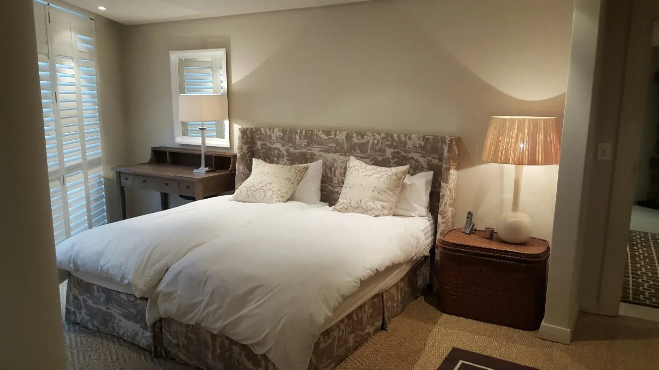 property_e799d7ee-d492-427b-bee0-f241c3b8d827_12