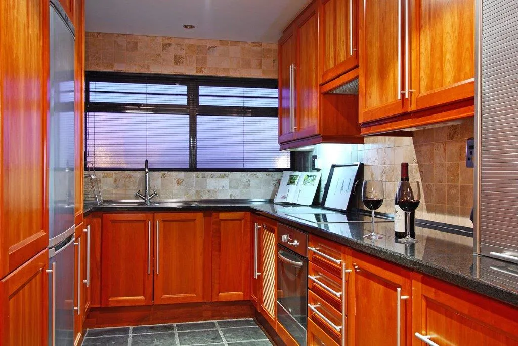 property_e8185d9f-7582-4e56-8ba3-969c4b8cbffb_7