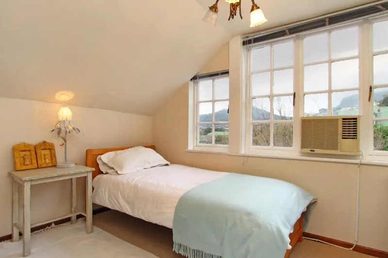Hout Bay Darling Villa in Scott Estate – photo 12
