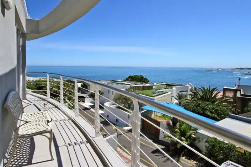 Camps Bay Atlantic Villa in Bakoven – photo 37