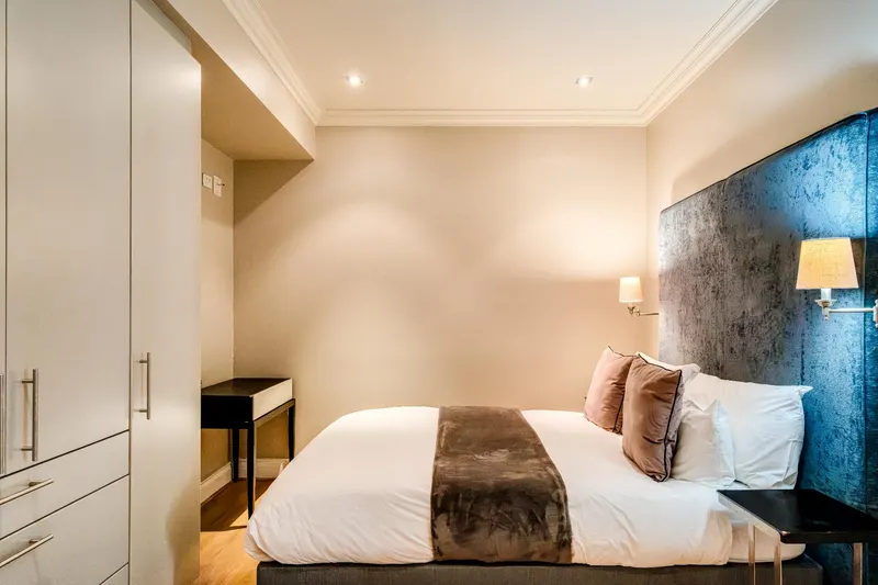 407 Royal in Green point – photo 27