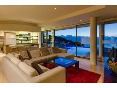 Geneva Sunsets in Camps Bay – photo 15 thumbnail