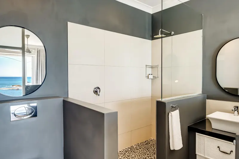 Ocean Penthouse Retr in Camps Bay – photo 18