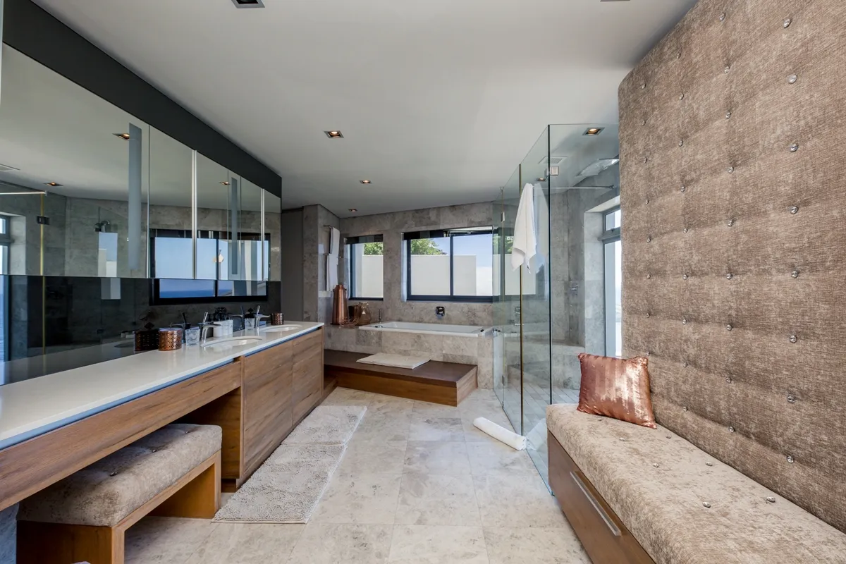 property_e98c0c7a-35ed-46cc-9560-528622c59af2_5