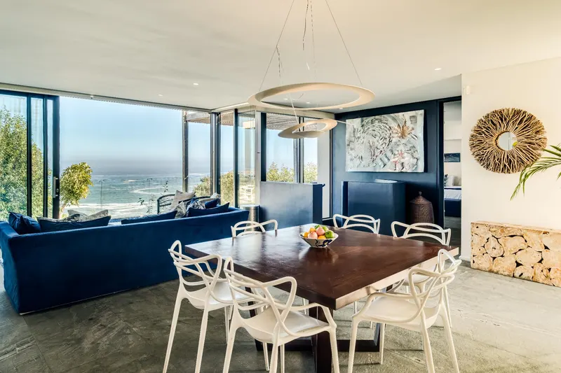 Coral Sea in camps bay – photo 15