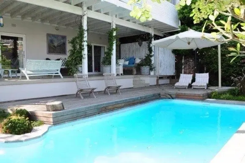 Breakwater Villa