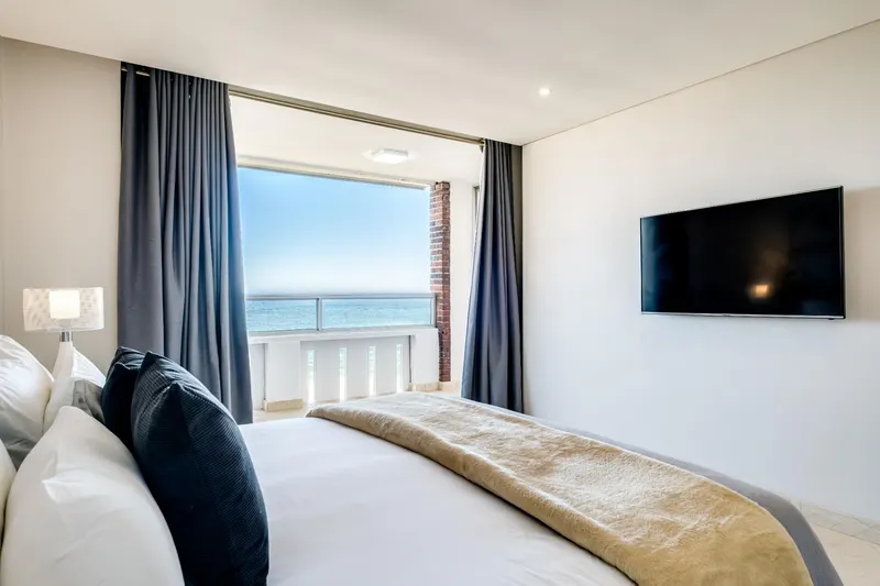 Beach Vistas in Camps Bay – photo 25