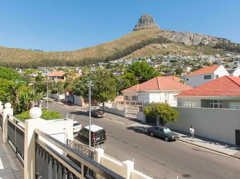 Fresnaye Apartment