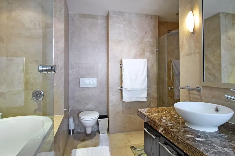 property_eb210c90-9ac0-42b0-9754-5c3072c4a8b4_11