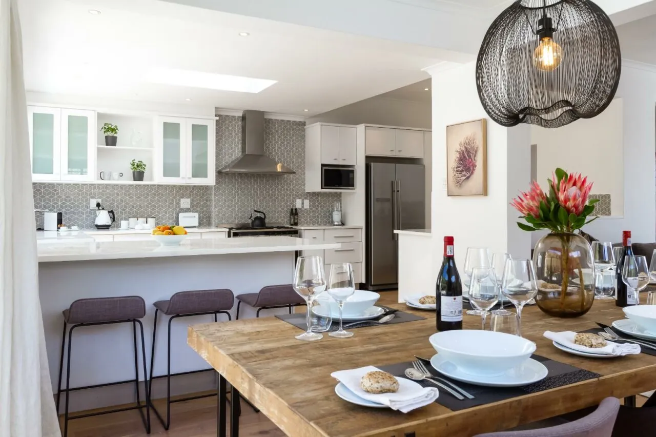 property_eb565094-bc0b-4f9c-9287-847781710168_16