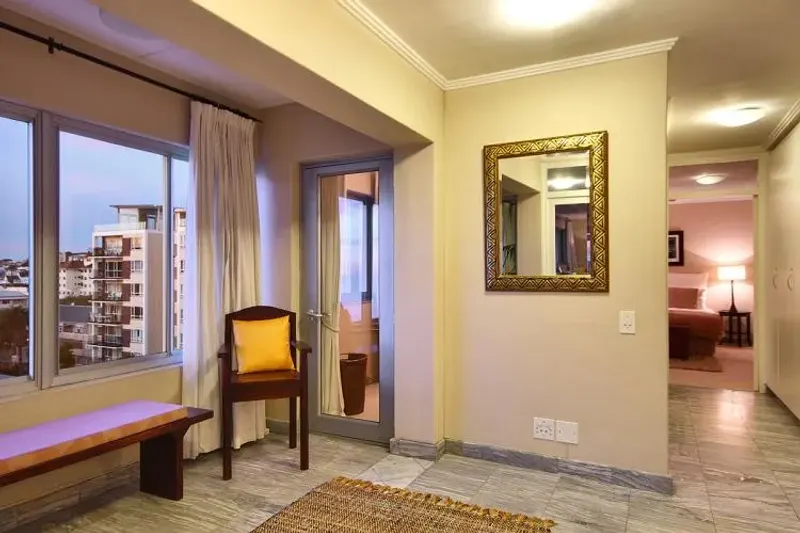 Beach Road Penthouse in Sea Point – photo 12