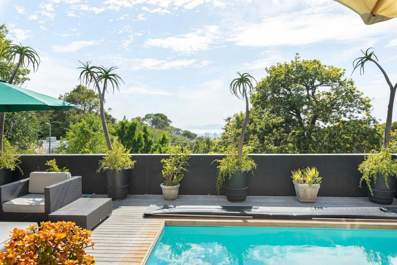 Higgo Terrace in Higgovale