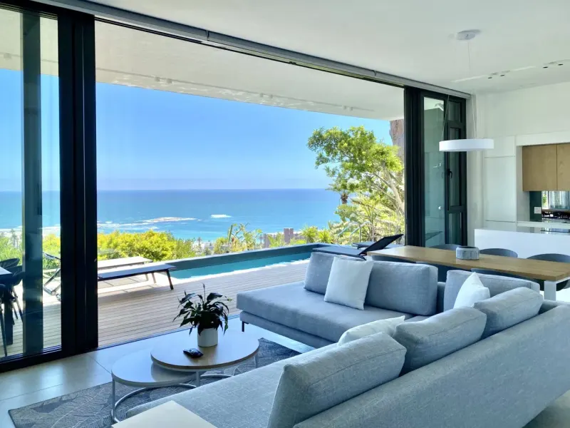 Montana Ruby in Camps Bay – photo 6