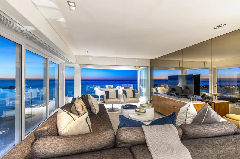 Clifton Sunsets Penthouse in Clifton – photo 1