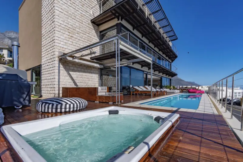Camps Bay Drive Villa in Camps Bay – photo 22