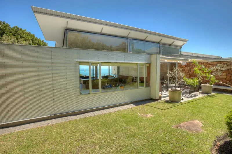 Sunset Hideaway in Camps Bay – photo 12