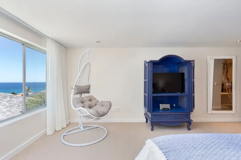 Summer Place in Camps Bay – photo 22