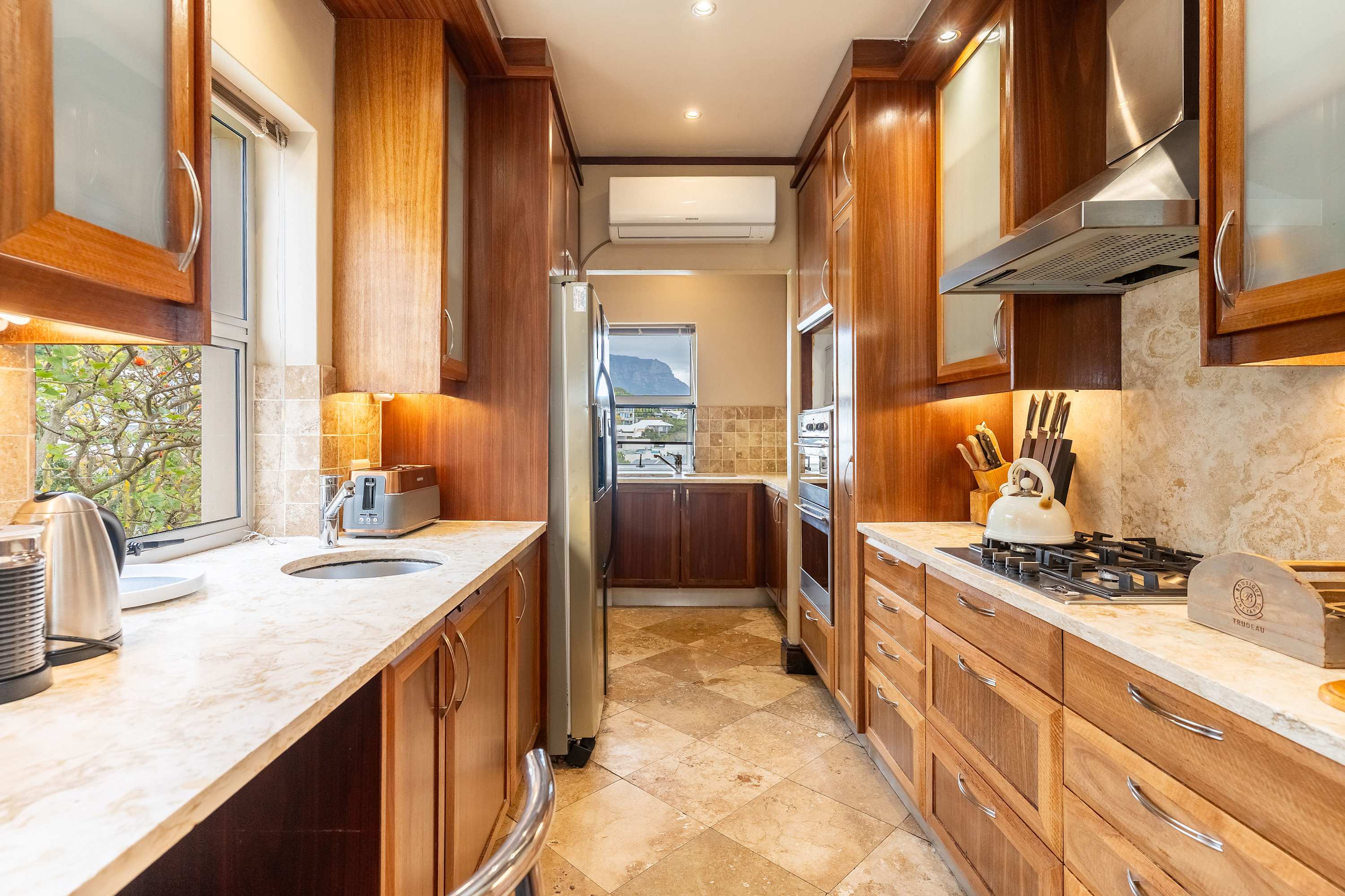 property_ed4d8498-0382-4fc1-8aab-76b5b852209e_41