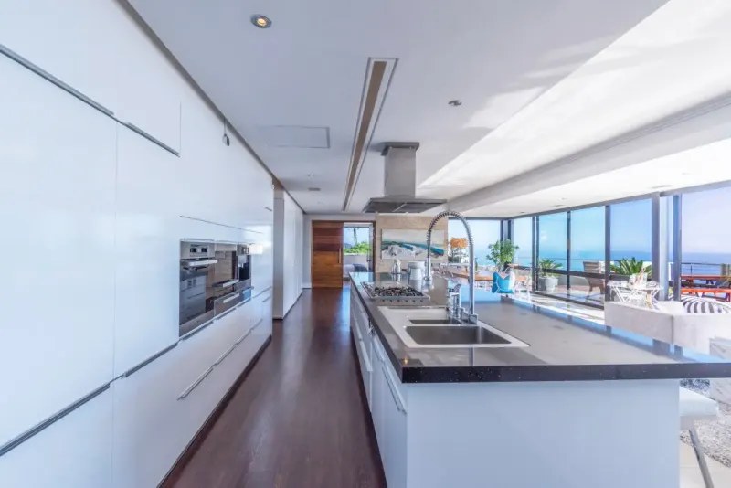 Salt Life Villa in Camps Bay – photo 29